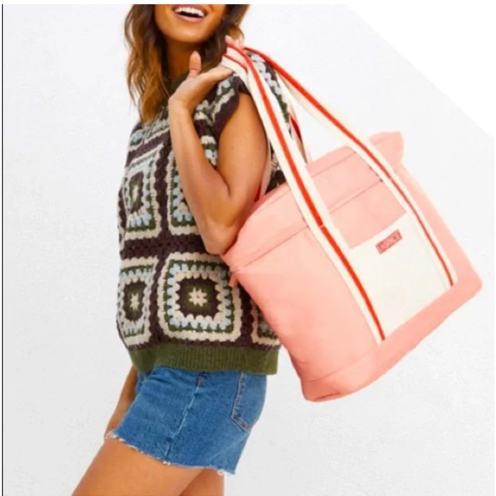 L Space Coastal Cooler Beach Bag Insulated Tote Pink Red Tailgate Picnic NWT